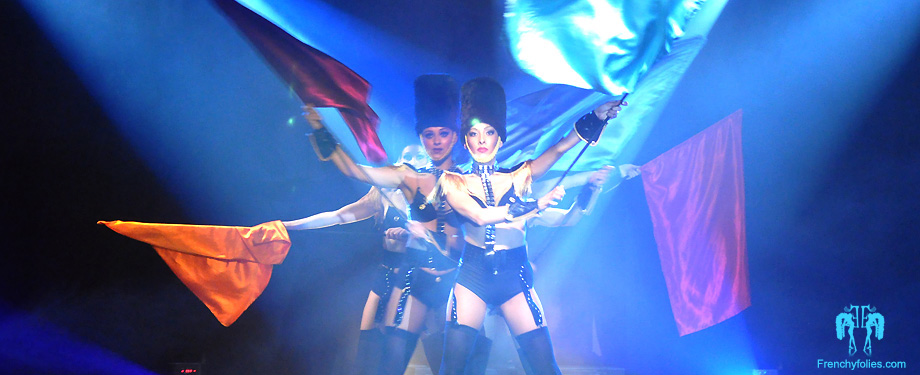 Les militaires du spectacle cabaret Frenchy Folie's